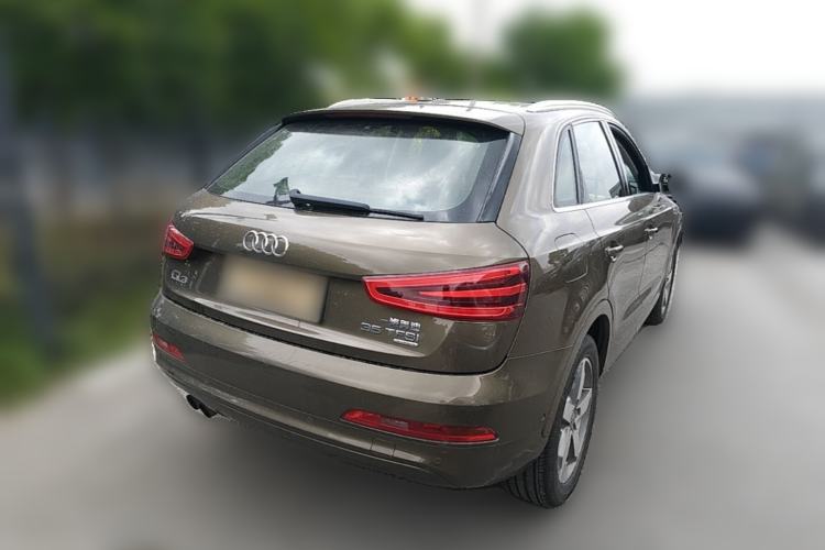 Used Audi Q3 2013 35 TFSI quattro Luxury Model Rear Right 45 Deg