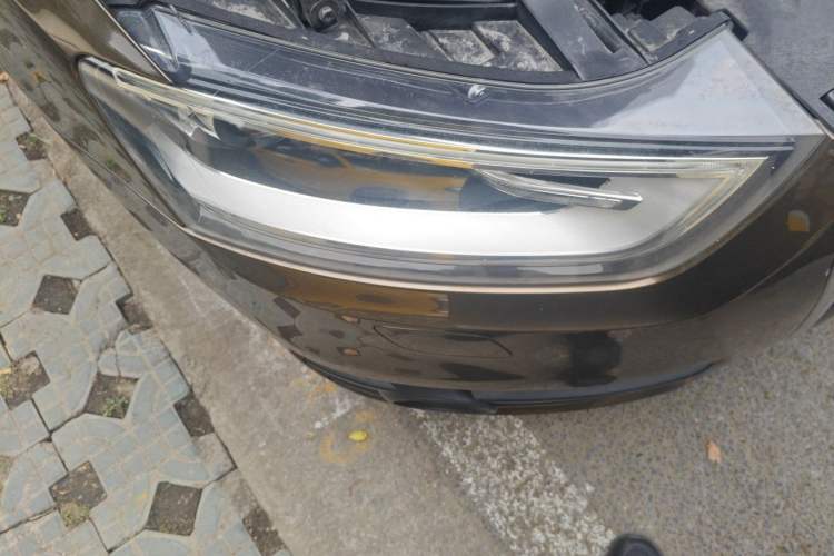 Used Audi Q3 2013 35 TFSI Comfort Model Right Front Headlight