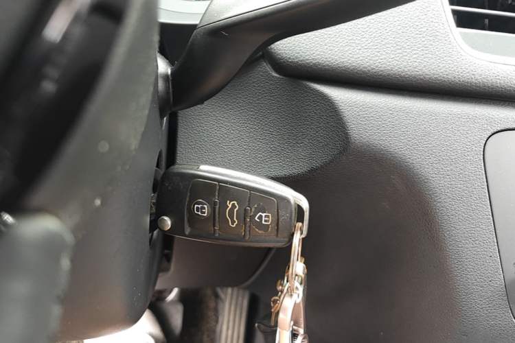 Used Audi Q3 2013 35 TFSI quattro Luxury Model Vehicle Key