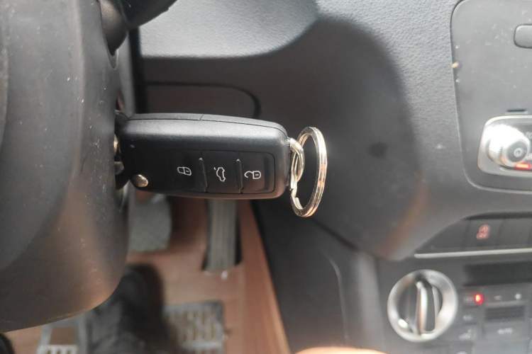 Used Audi Q3 2013 35 TFSI Comfort Model Vehicle Key