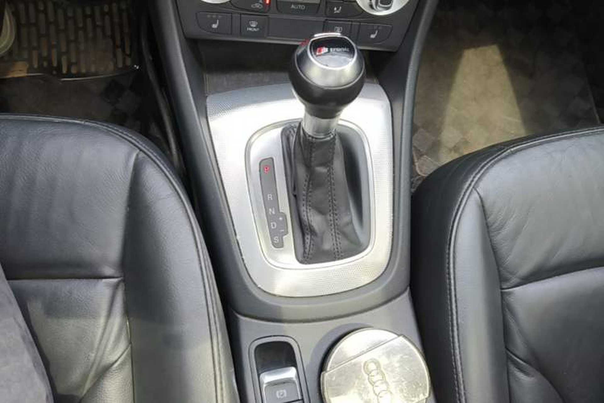 Used Audi Q3 2013 35 TFSI Ambition Edition Gear Lever