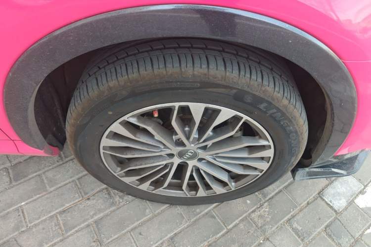 Used Audi Q3 2013 35 TFSI Ambition Edition Right Front Wheel Hub