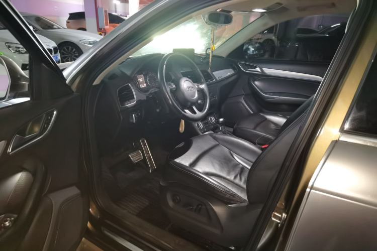 Used Audi Q3 2013 35 TFSI quattro Technology Edition Driver Seat
