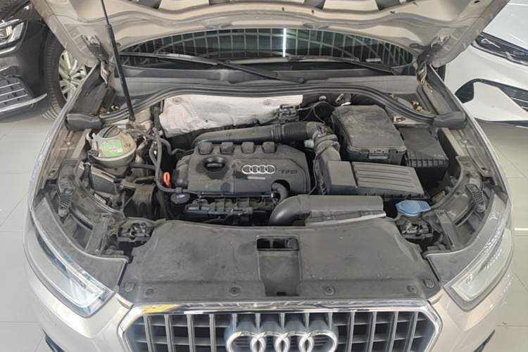Used Audi Q3 2013 35 TFSI Ambition Edition Engine Bay