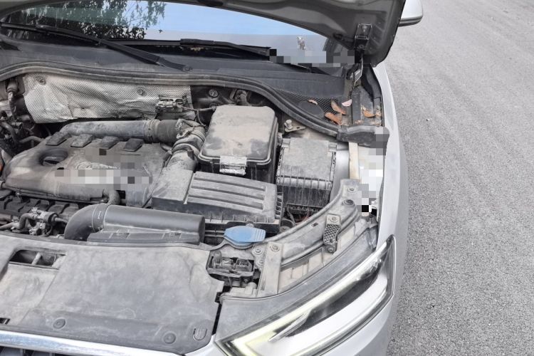 Used Audi Q3 2013 35 TFSI Comfort Model Engine Bay Left