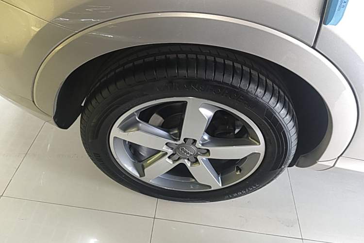 Used Audi Q3 2013 35 TFSI Ambition Edition Exterior 5