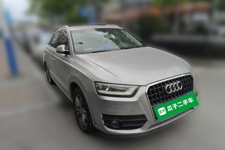 Used Audi Q3 2013 35 TFSI Comfort Model Front Right 45 Deg