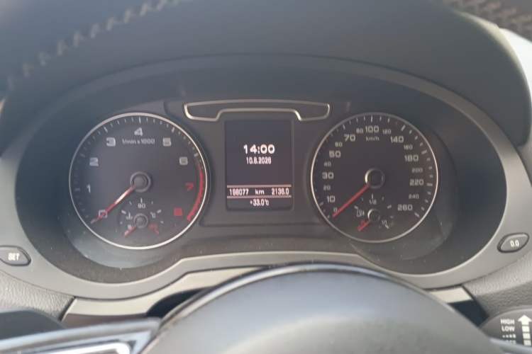 Used Audi Q3 2013 35 TFSI quattro Technology Edition Instrument Cluster