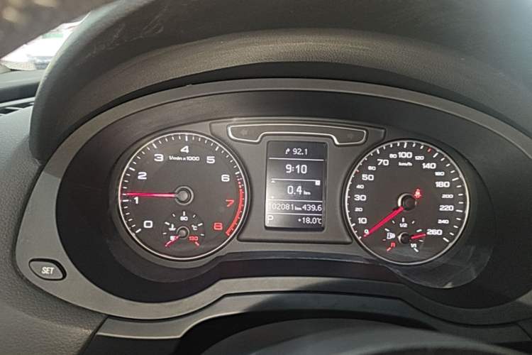Used Audi Q3 2013 35 TFSI Ambition Edition Instrument Cluster