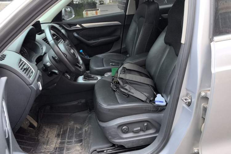 Used Audi Q3 2013 35 TFSI Comfort Model Left Front Seat