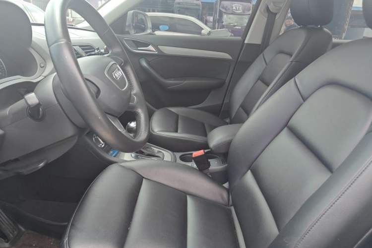 Used Audi Q3 2013 35 TFSI Ambition Edition Left Front Seat