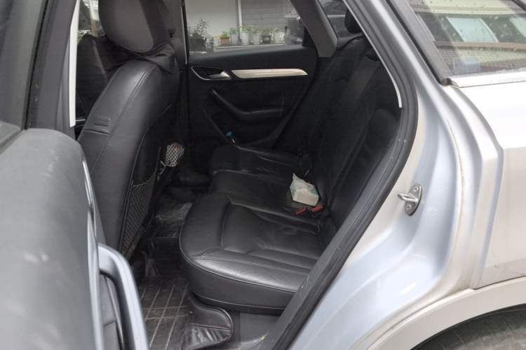 Used Audi Q3 2013 35 TFSI Comfort Model Left Rear Seat