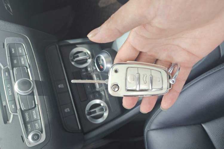 Used Audi Q3 2013 35 TFSI Ambition Edition Vehicle Key
