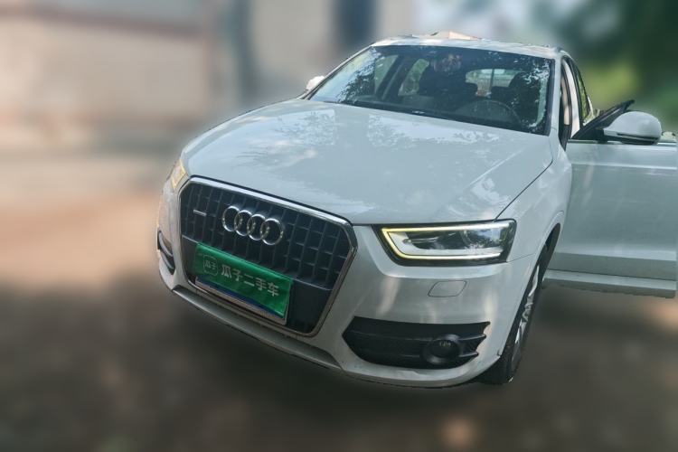 Used Audi Q3 2013 35 TFSI quattro Technology Edition Guazi used car, China used car export, Used car for sale, Used cars, Cheapest cars for sale