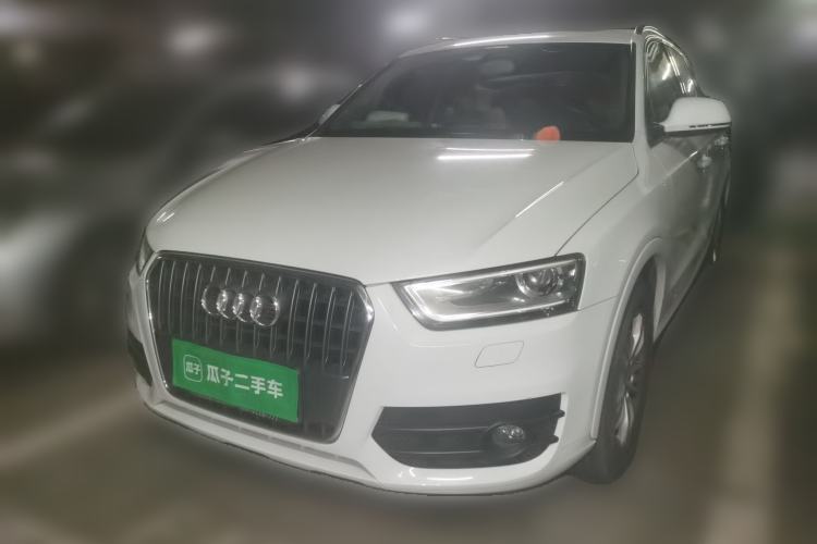 Używany Audi Q3 2013 35 TFSI Comfort Model Guazi used car, China used car export, Used car for sale, Used cars, Cheapest cars for sale