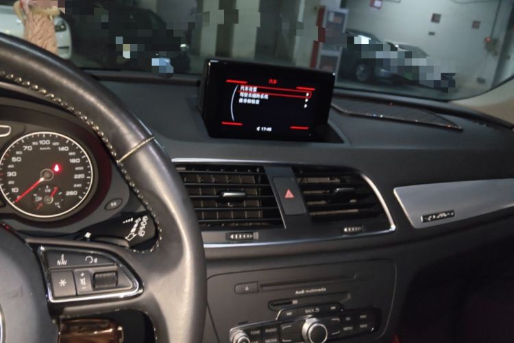 Used Audi Q3 2013 35 TFSI quattro Luxury Model Audio And AC Panel