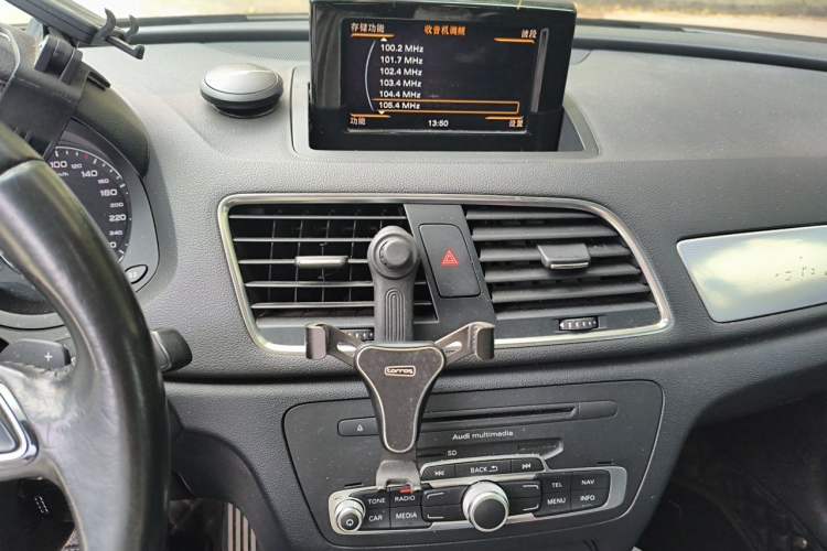 Used Audi Q3 2013 35 TFSI Comfort Model Audio And AC Panel