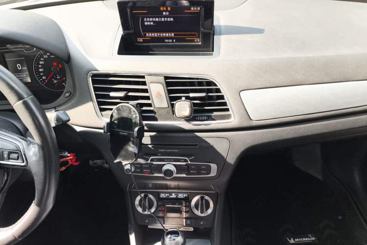 Used Audi Q3 2013 35 TFSI Comfort Model Audio And AC Panel