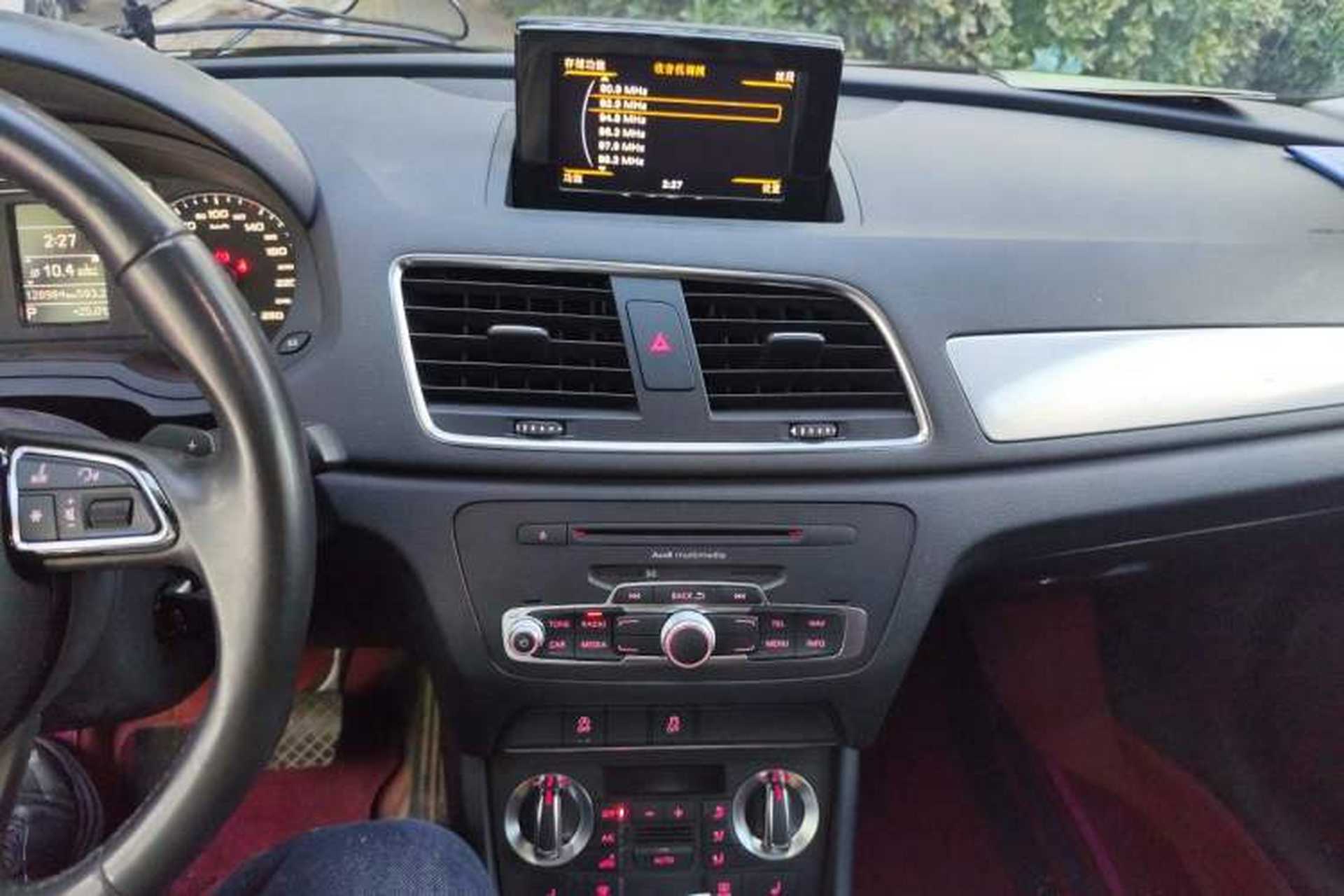Used Audi Q3 2013 35 TFSI Comfort Model Audio And AC Panel