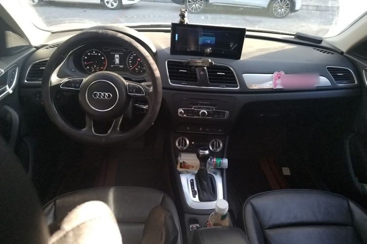 Used Audi Q3 2013 35 TFSI quattro Technology Edition Center Console