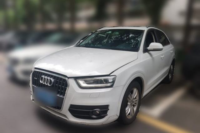 Audi Q3 2013 35 TFSI quattro Technology Edition с пробегом