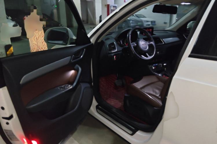 Used Audi Q3 2013 35 TFSI quattro Luxury Model Driver Seat