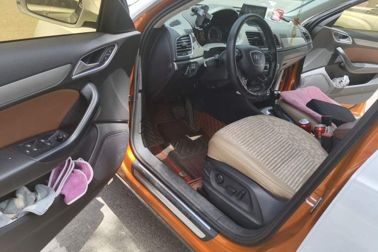 Used Audi Q3 2013 35 TFSI Ambition Edition Driver Seat