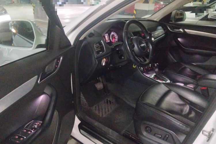 Used Audi Q3 2013 35 TFSI quattro Technology Edition Driver Seat