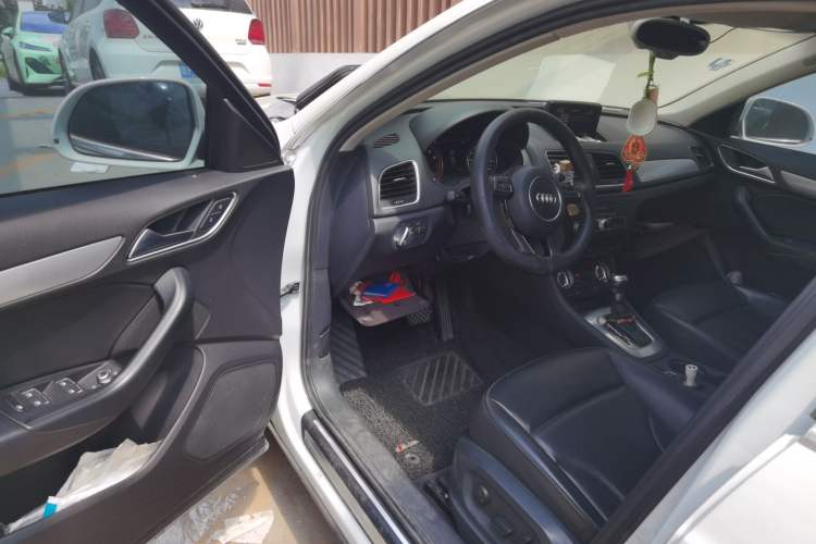 Used Audi Q3 2013 35 TFSI quattro Comfort Model Driver Seat