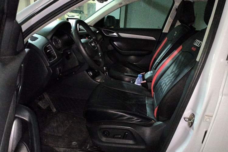 Used Audi Q3 2013 35 TFSI Comfort Model Driver Seat