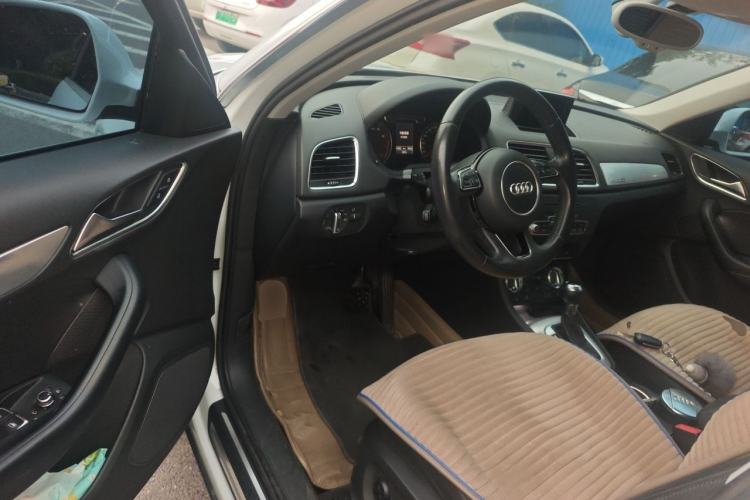 Used Audi Q3 2013 35 TFSI quattro Technology Edition Driver Seat