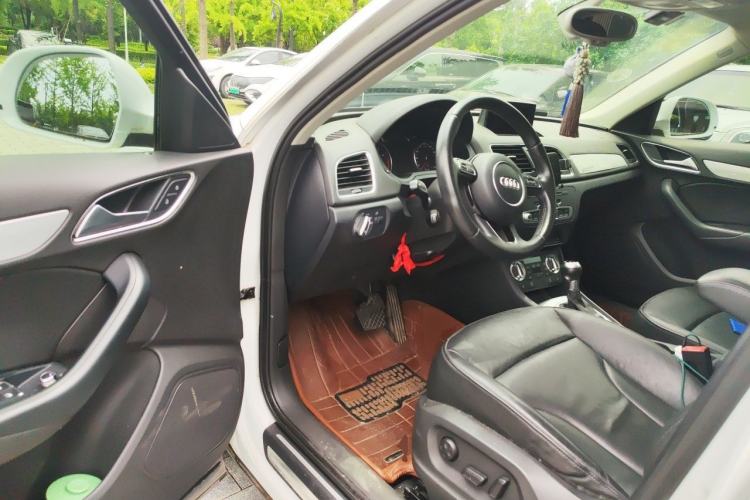 Used Audi Q3 2013 35 TFSI quattro Comfort Model Driver Seat