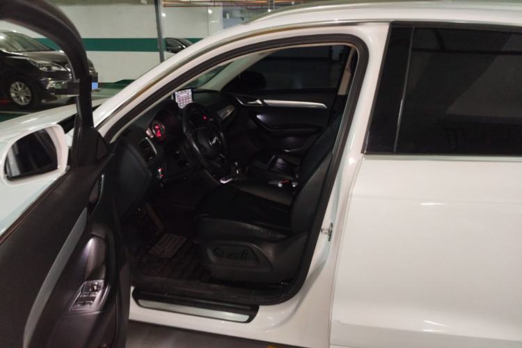 Used Audi Q3 2013 35 TFSI quattro Technology Edition Driver Seat