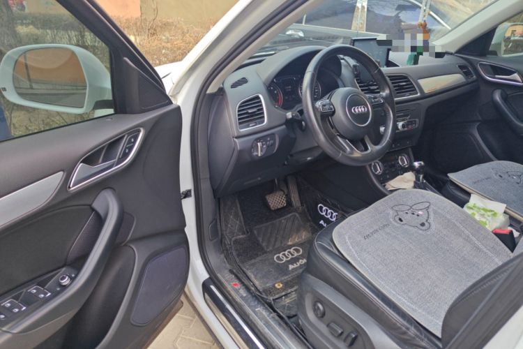 Used Audi Q3 2013 35 TFSI quattro Technology Edition Driver Seat
