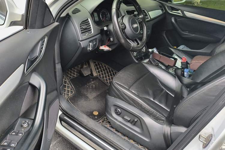 Used Audi Q3 2013 35 TFSI Comfort Model Driver Seat