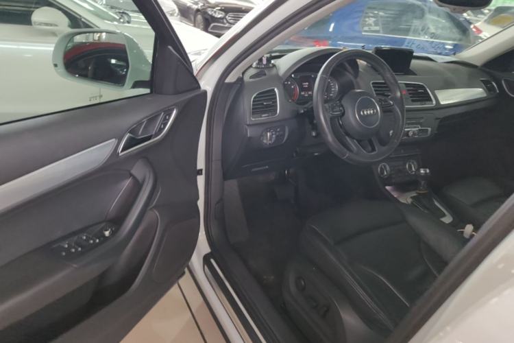 Used Audi Q3 2013 35 TFSI quattro Technology Edition Driver Seat