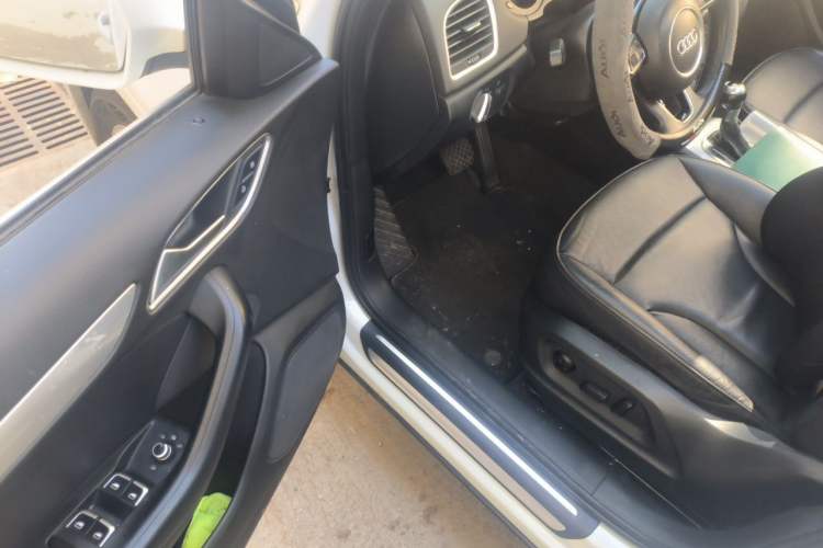Used Audi Q3 2013 35 TFSI quattro Comfort Model Driver Seat