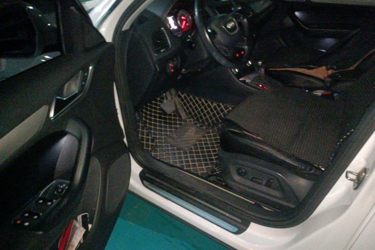 Used Audi Q3 2013 35 TFSI Ambition Edition Driver Seat