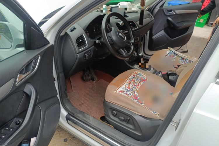 Used Audi Q3 2013 35 TFSI Ambition Edition Driver Seat