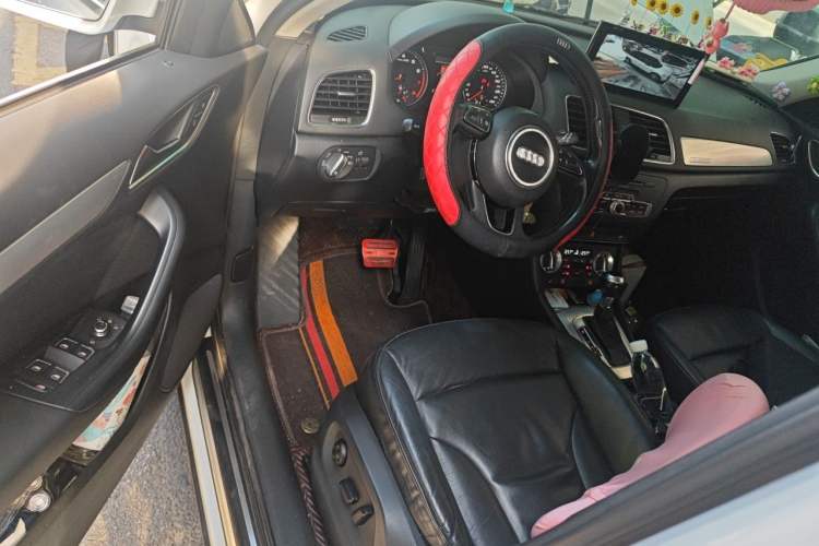 Used Audi Q3 2013 35 TFSI quattro Technology Edition Driver Seat