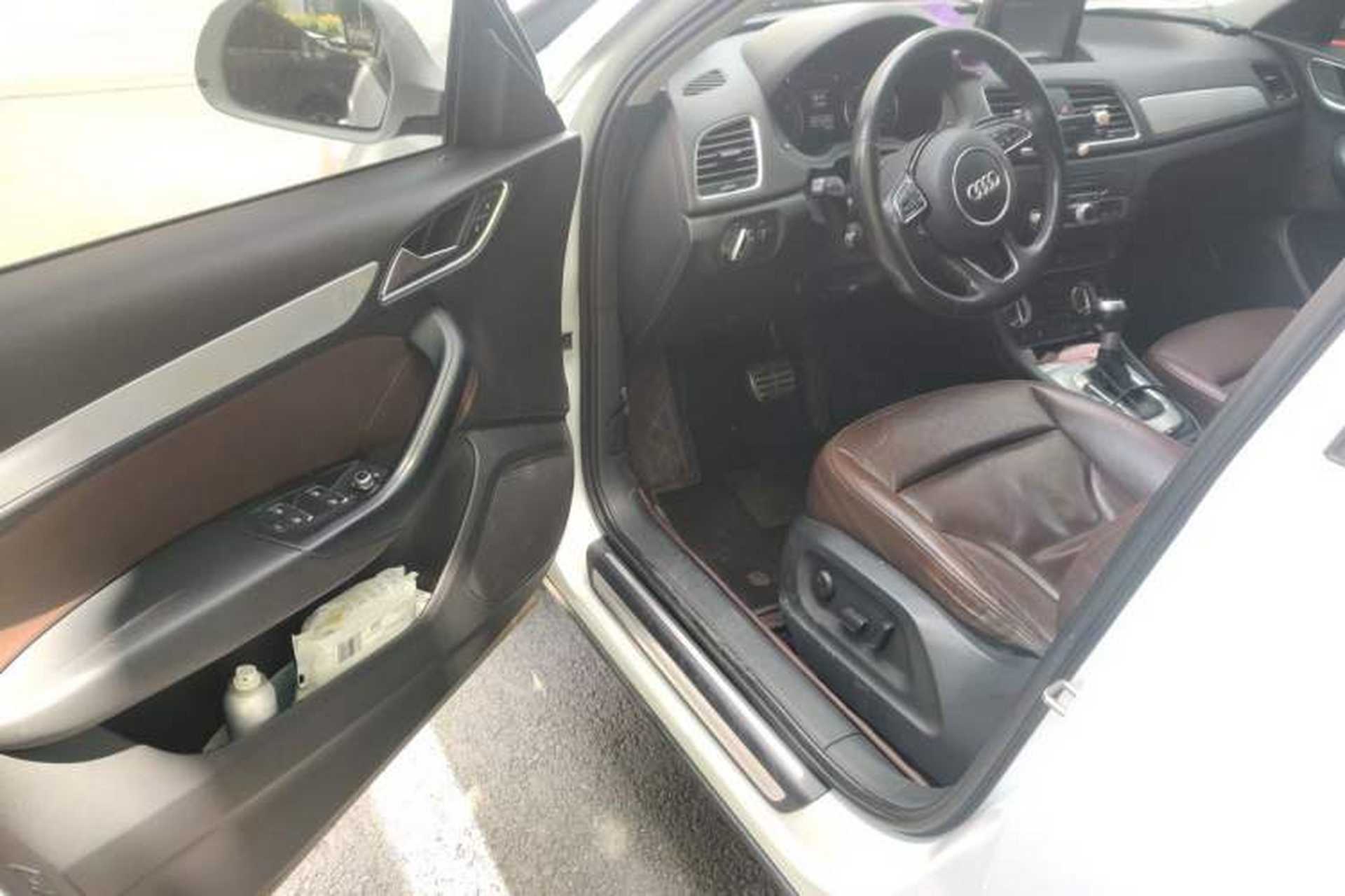 Used Audi Q3 2013 35 TFSI Comfort Model Driver Seat