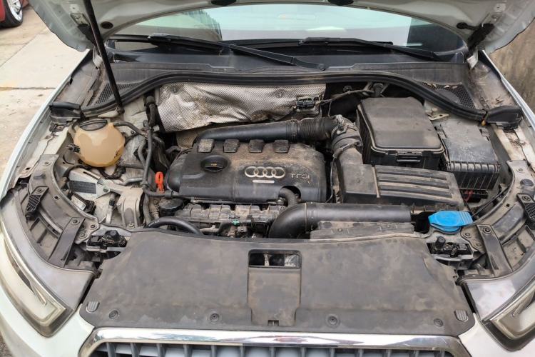 Used Audi Q3 2013 35 TFSI Comfort Model Engine Bay