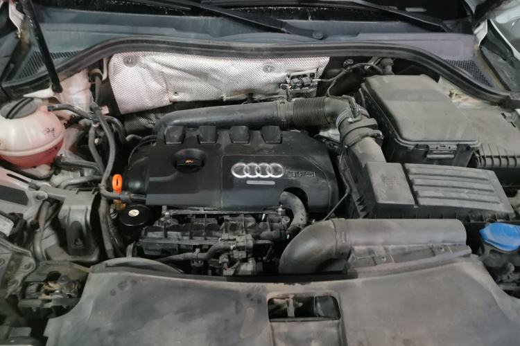 Used Audi Q3 2013 35 TFSI Comfort Model Engine Bay