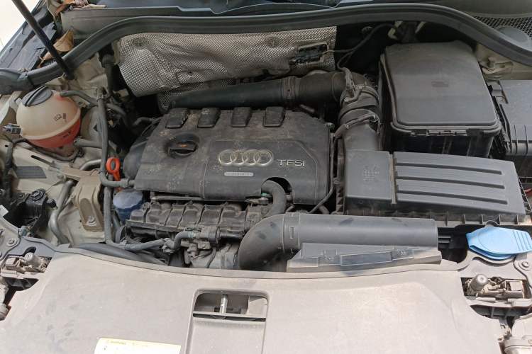 Used Audi Q3 2013 35 TFSI Ambition Edition Engine Bay