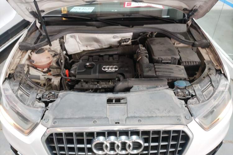Used Audi Q3 2013 35 TFSI Ambition Edition Engine Bay