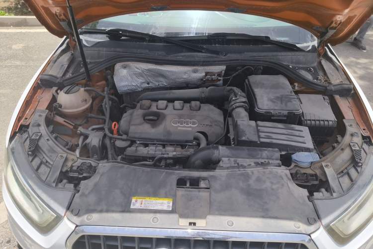 Used Audi Q3 2013 35 TFSI Ambition Edition Engine Bay