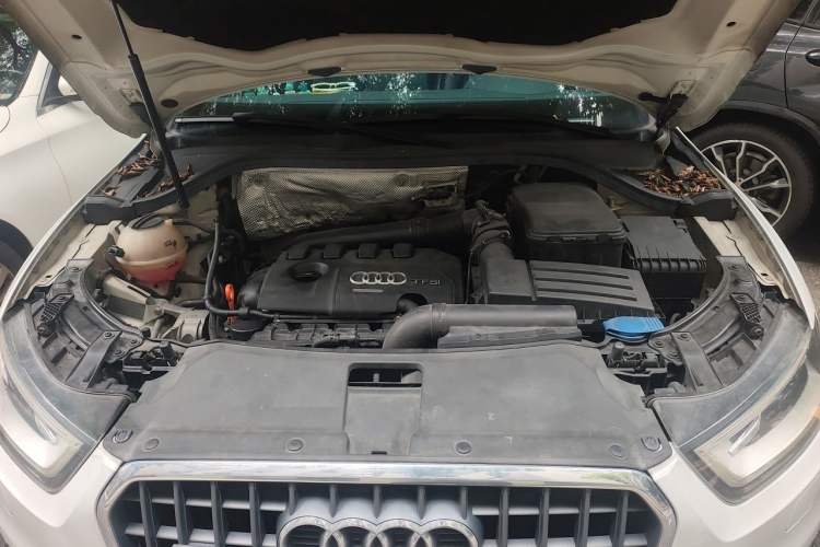 Used Audi Q3 2013 35 TFSI quattro Technology Edition Engine Bay