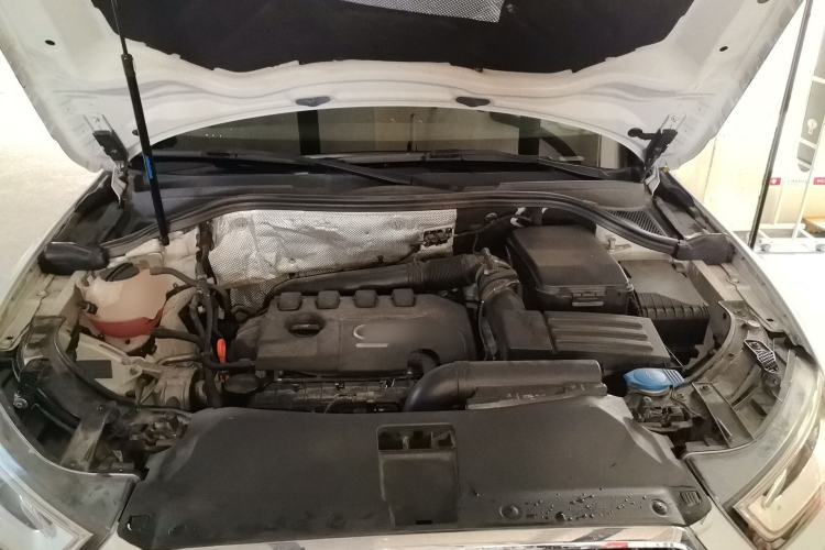Used Audi Q3 2013 35 TFSI Comfort Model Engine Bay