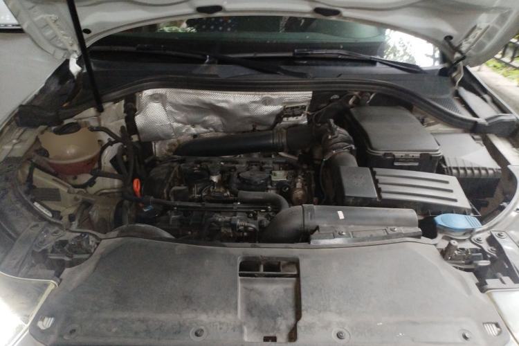 Used Audi Q3 2013 35 TFSI quattro Comfort Model Engine Bay