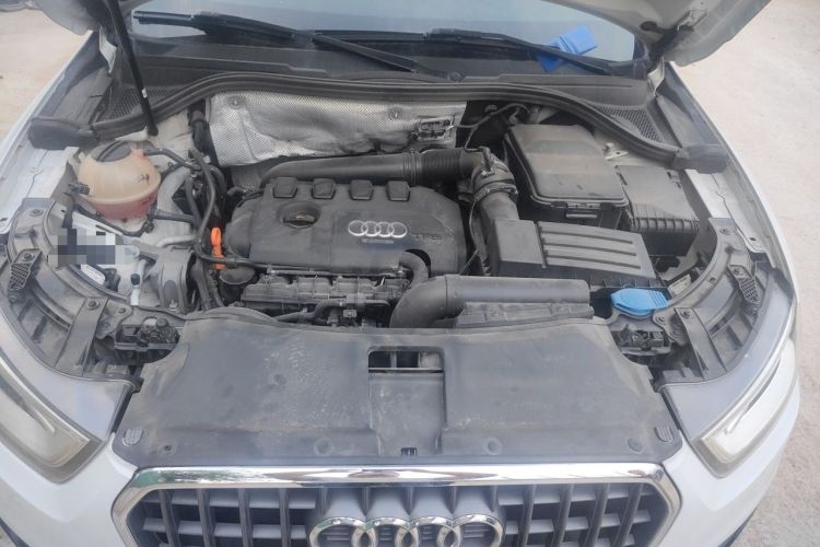 Used Audi Q3 2013 35 TFSI Comfort Model Engine Bay
